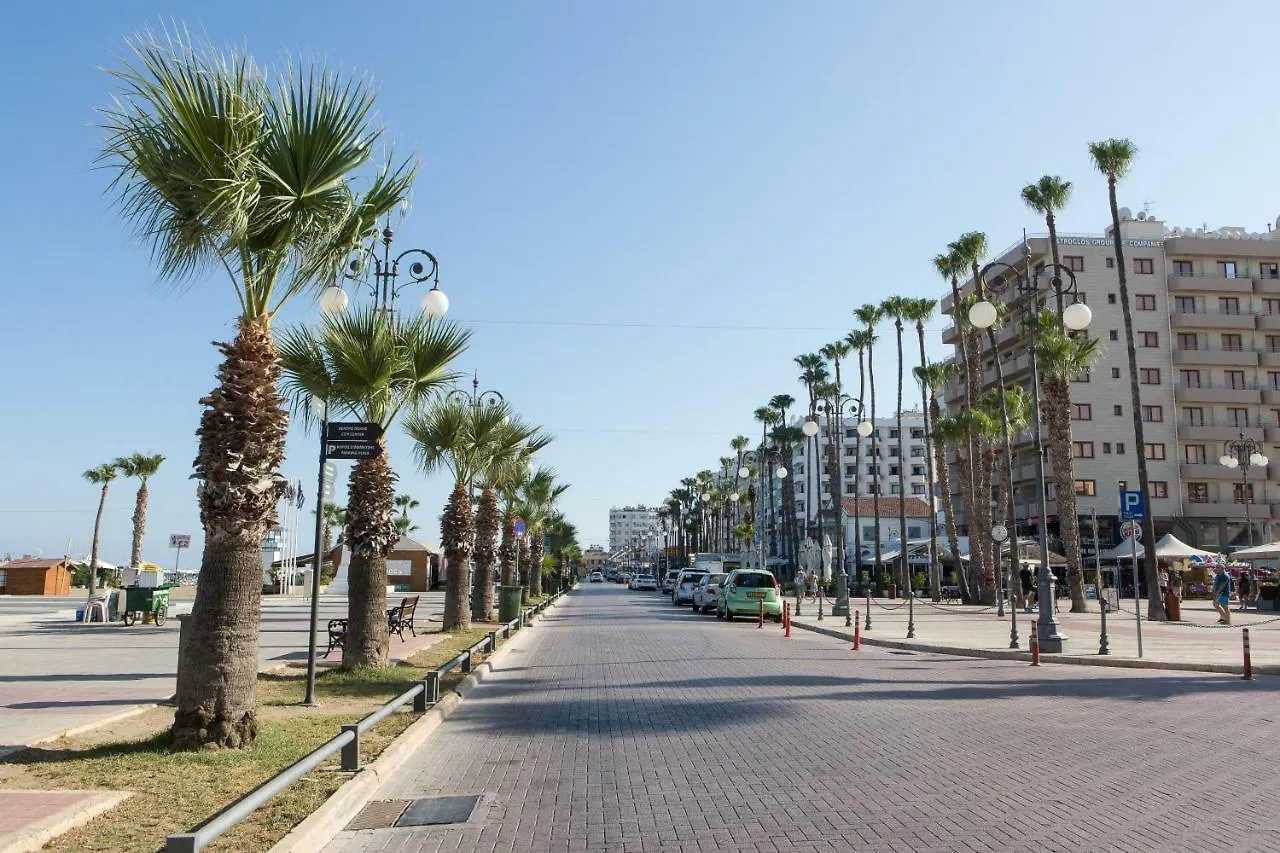 Must Stay - Evripidou Holiday Flats Ларнака Кипр