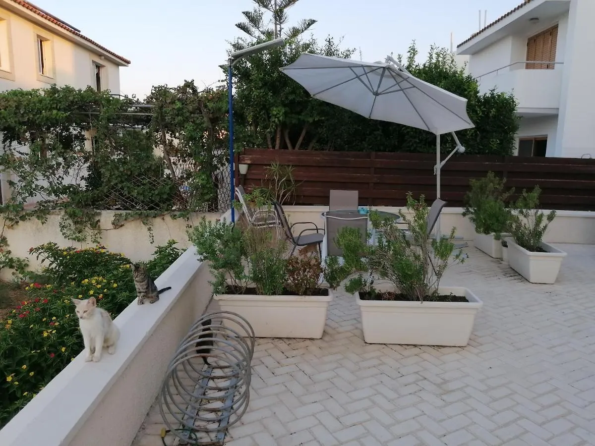 Must Stay - Evripidou Holiday Flats Ларнака 0*,