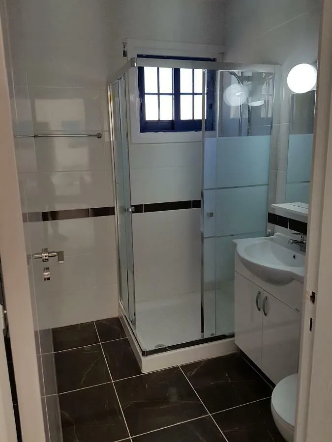 Must Stay - Evripidou Holiday Flats Λάρνακα 0*,  Κύπρος