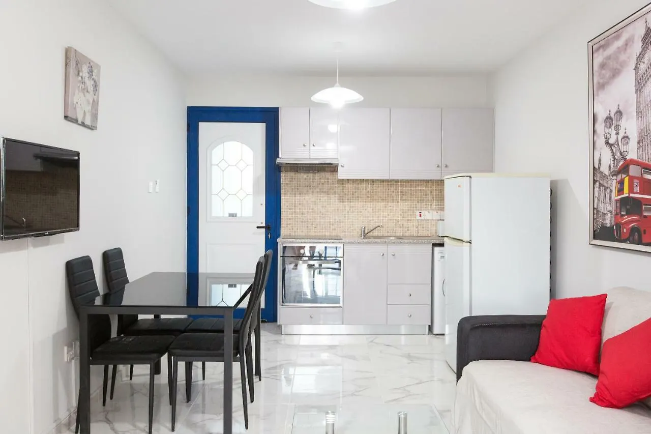Must Stay - Evripidou Holiday Flats Λάρνακα